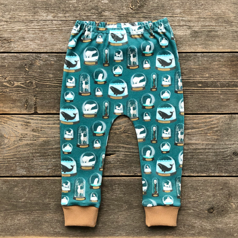 Arctic Snowglobes Leggings
